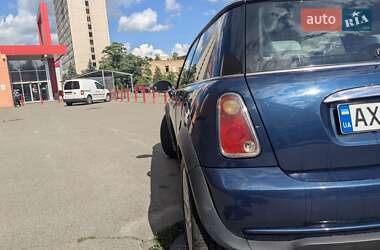 Хэтчбек MINI Cooper 2006 в 