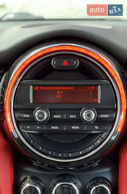 Хетчбек MINI Cooper 2015 в 