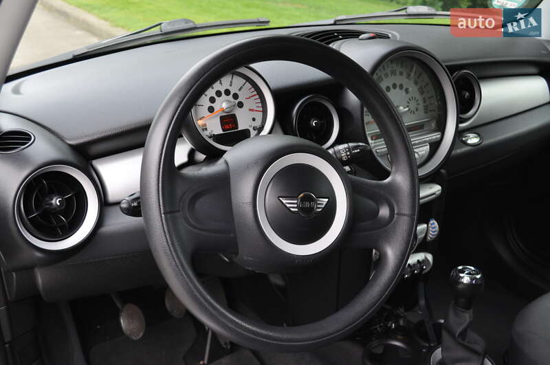 Хетчбек MINI Cooper 2010 в Києві