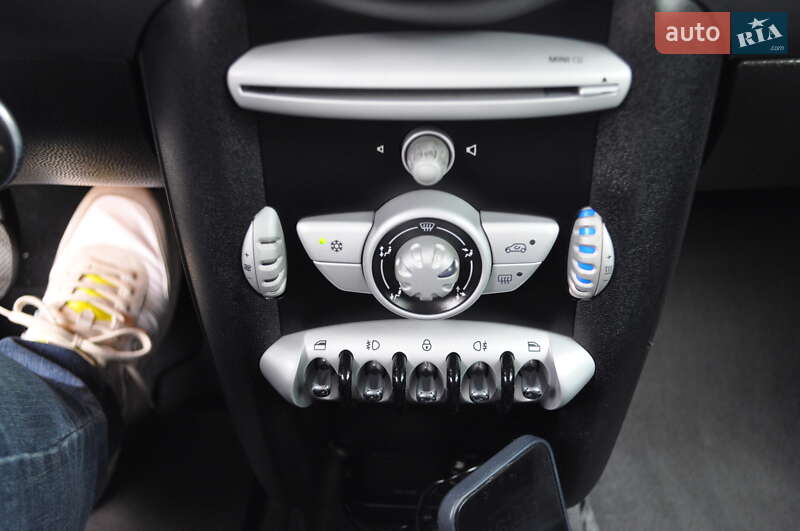 Хетчбек MINI Cooper 2010 в Києві