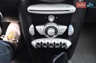 Хэтчбек MINI Cooper 2010 в 