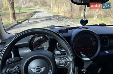 Хэтчбек MINI Cooper 2012 в 