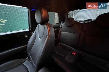 Хэтчбек MINI Cooper 2011 в 