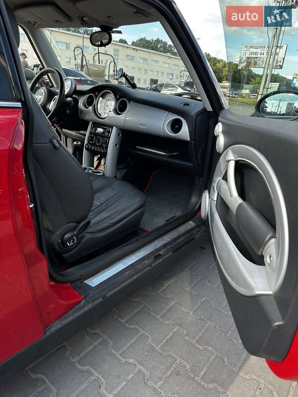 Хэтчбек MINI Cooper 2001 в Киеве