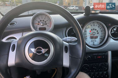 Хэтчбек MINI Cooper 2002 в 