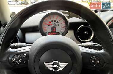 Хэтчбек MINI Cooper 2011 в 