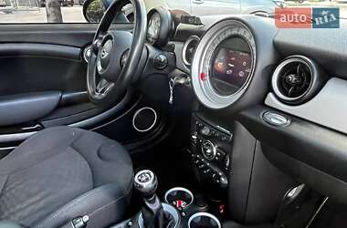 Хэтчбек MINI Cooper 2011 в 