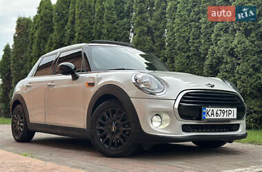 Хэтчбек MINI Cooper 2018 в 
