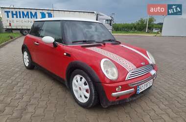 Хэтчбек MINI Cooper 2002 в 