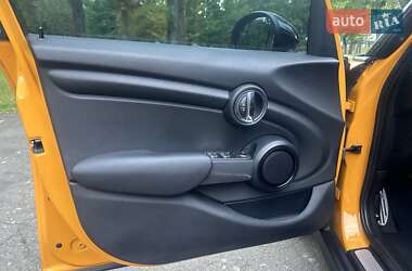 Хетчбек MINI Cooper 2014 в 