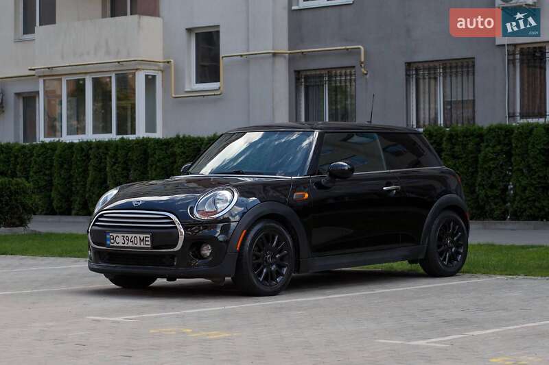 Хэтчбек MINI Cooper 2015 в 
