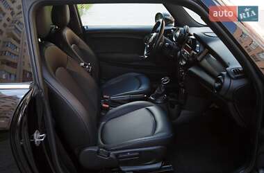 Хэтчбек MINI Cooper 2015 в 