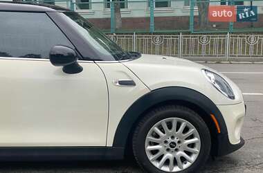 Хэтчбек MINI Cooper 2015 в 
