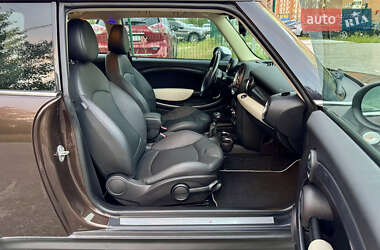 Хэтчбек MINI Cooper 2011 в 