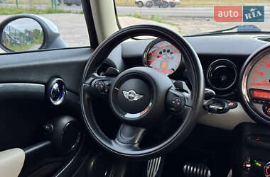 Хэтчбек MINI Cooper 2011 в 
