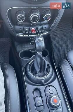 Хэтчбек MINI Cooper 2016 в 