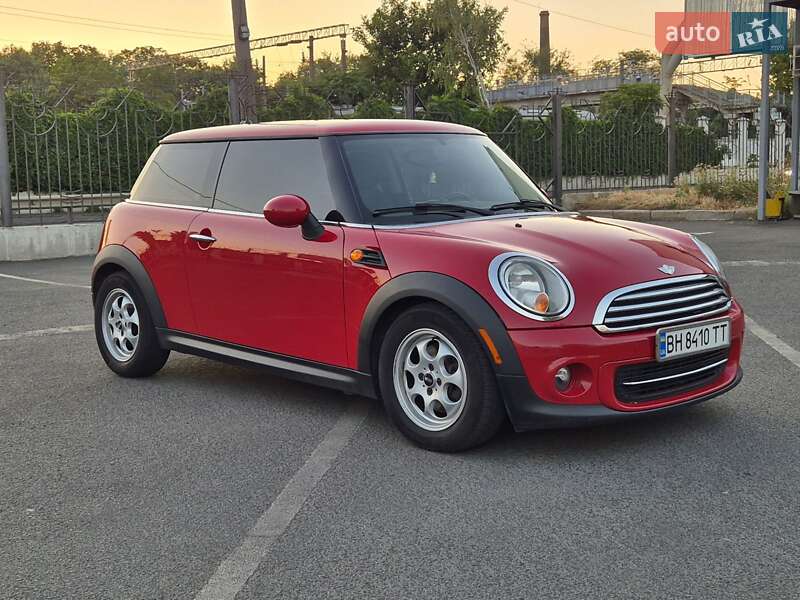 Хэтчбек MINI Cooper 2013 в Одессе