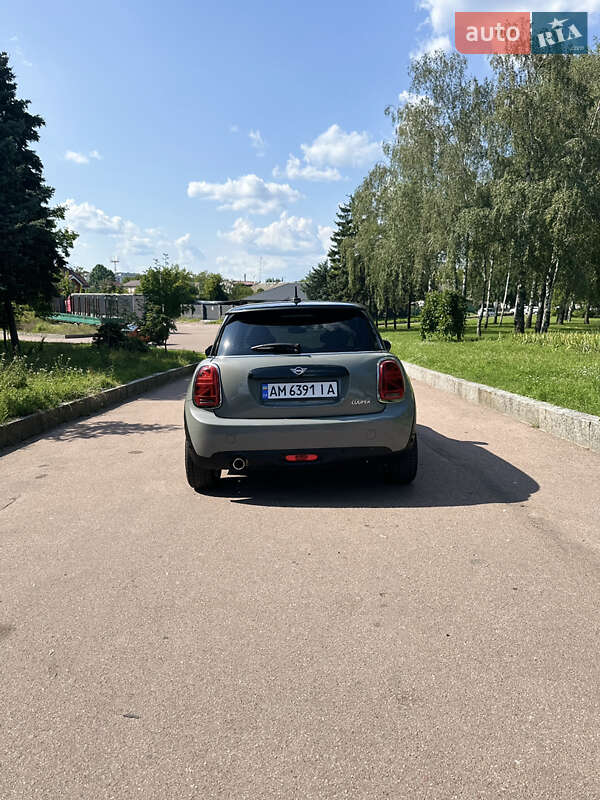 Хетчбек MINI Cooper 2020 в Житомирі