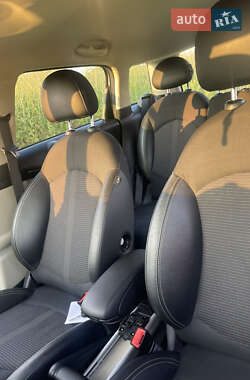 Хэтчбек MINI Cooper 2011 в 