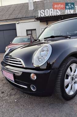 Хэтчбек MINI Cooper 2005 в 