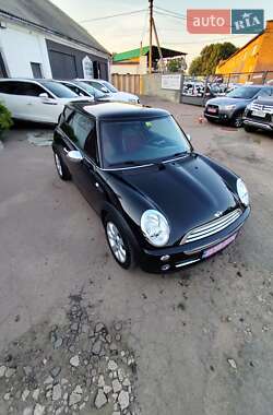 Хэтчбек MINI Cooper 2005 в 