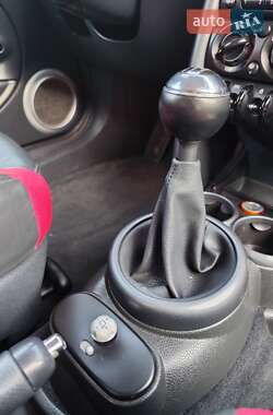 Хэтчбек MINI Cooper 2005 в 