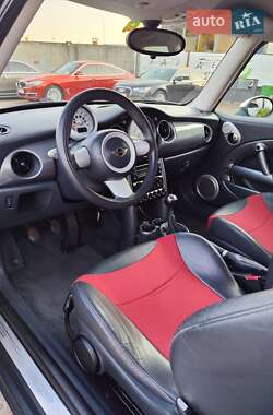 Хэтчбек MINI Cooper 2005 в 