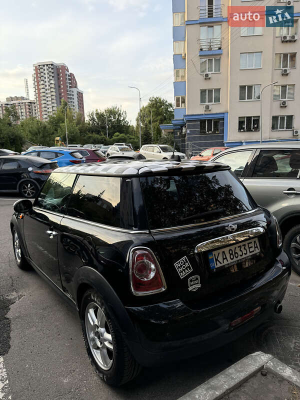 Хетчбек MINI Cooper 2010 в Києві