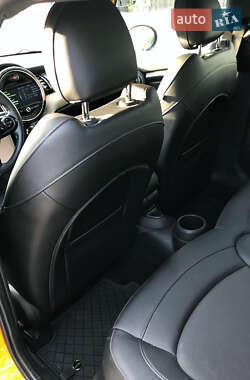 Хэтчбек MINI Cooper 2015 в 
