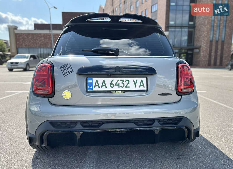 Хэтчбек MINI Cooper 2021 в Киеве