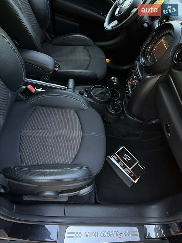 Хэтчбек MINI Cooper 2016 в Черновцах