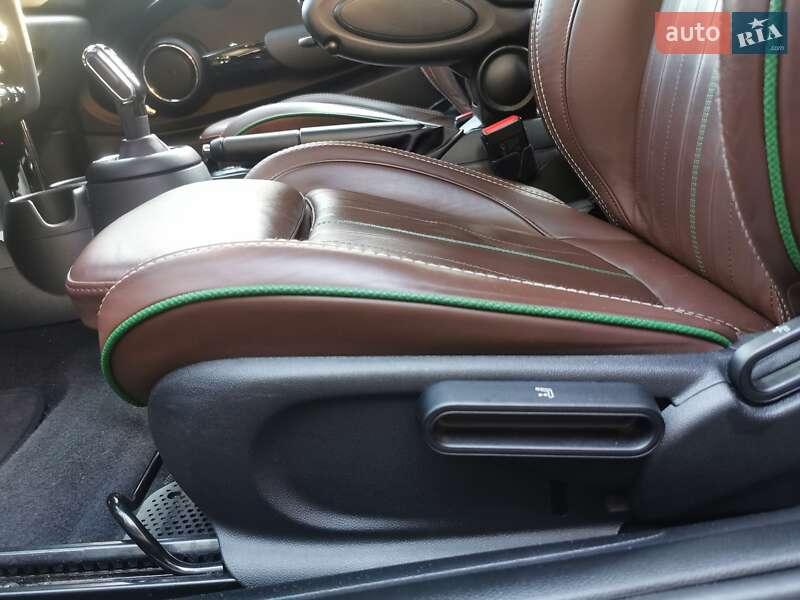 Хэтчбек MINI Cooper 2019 в Киеве
