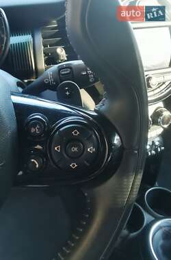 Хэтчбек MINI Cooper 2019 в 