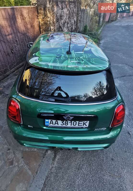 Хэтчбек MINI Cooper 2019 в Киеве