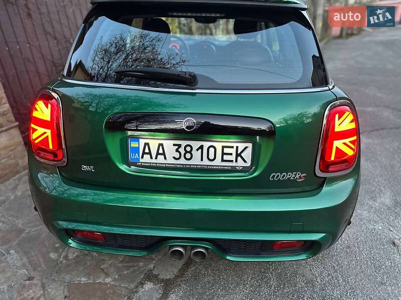 Хэтчбек MINI Cooper 2019 в Киеве