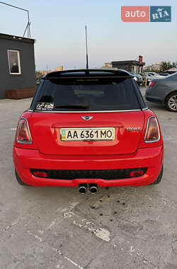 Хэтчбек MINI Cooper 2008 в 