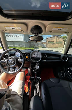 Хэтчбек MINI Cooper 2013 в 