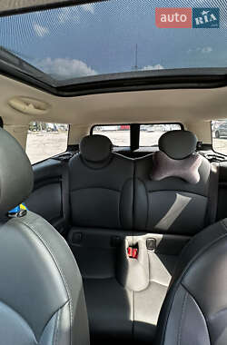 Хэтчбек MINI Cooper 2013 в 