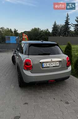 Хэтчбек MINI Cooper 2014 в Черновцах