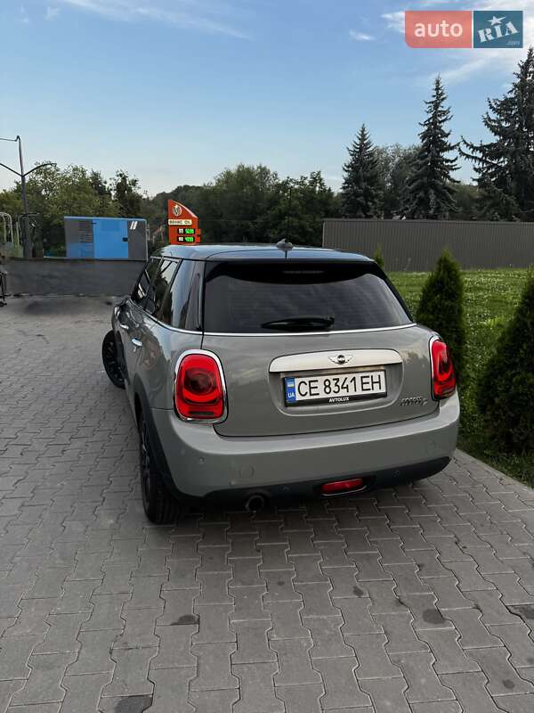 Хэтчбек MINI Cooper 2014 в Черновцах