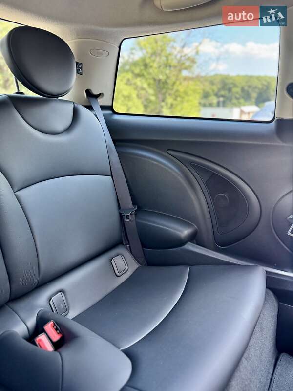 Хэтчбек MINI Cooper 2013 в Ужгороде