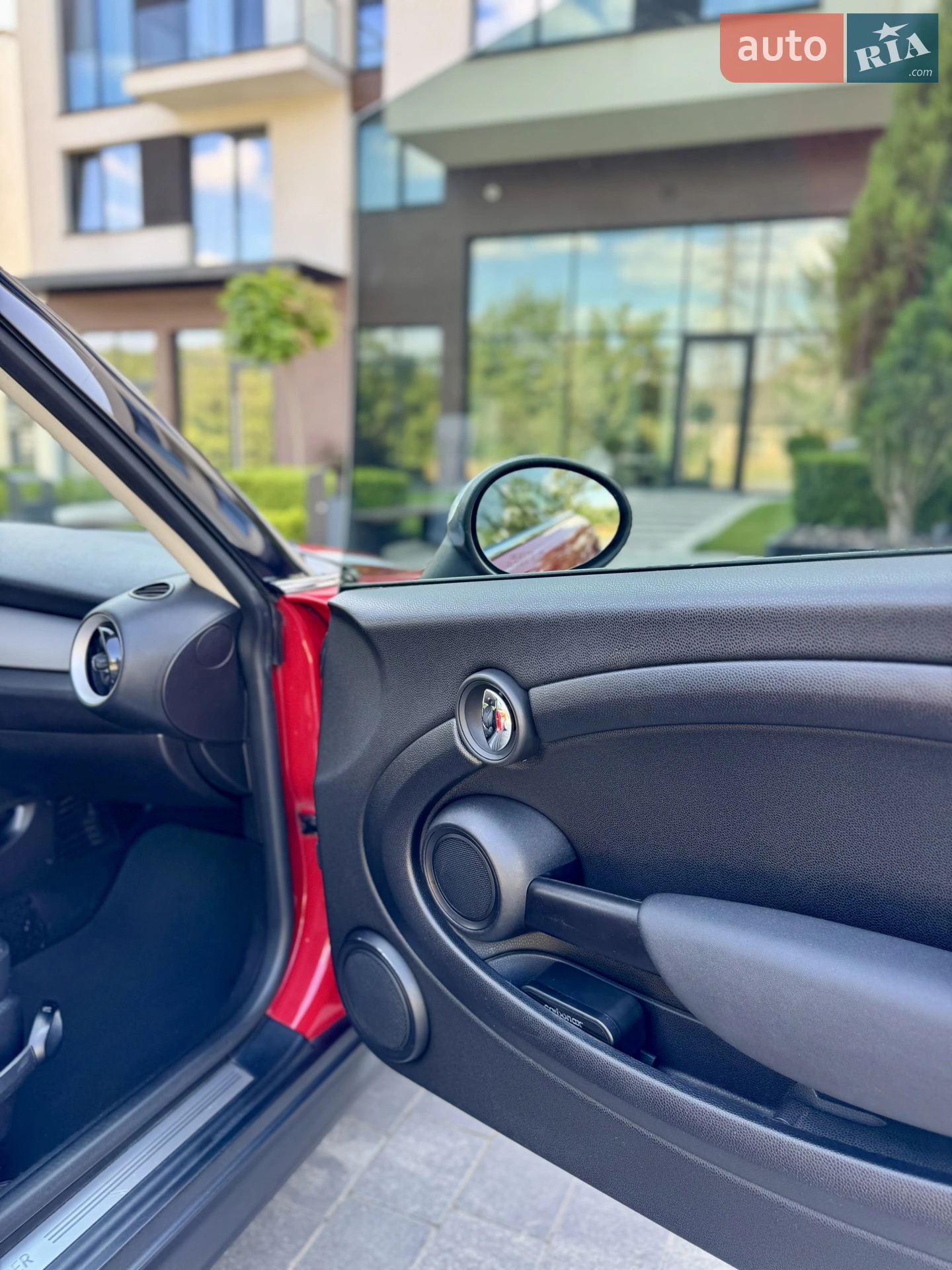 2013 MINI Cooper - мініатюра 26