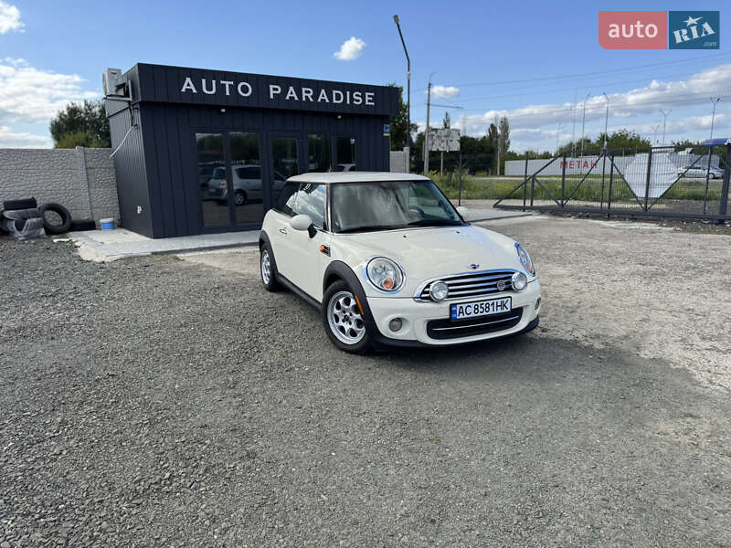 MINI Cooper 2012