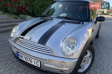 Хэтчбек MINI Cooper 2001 в 