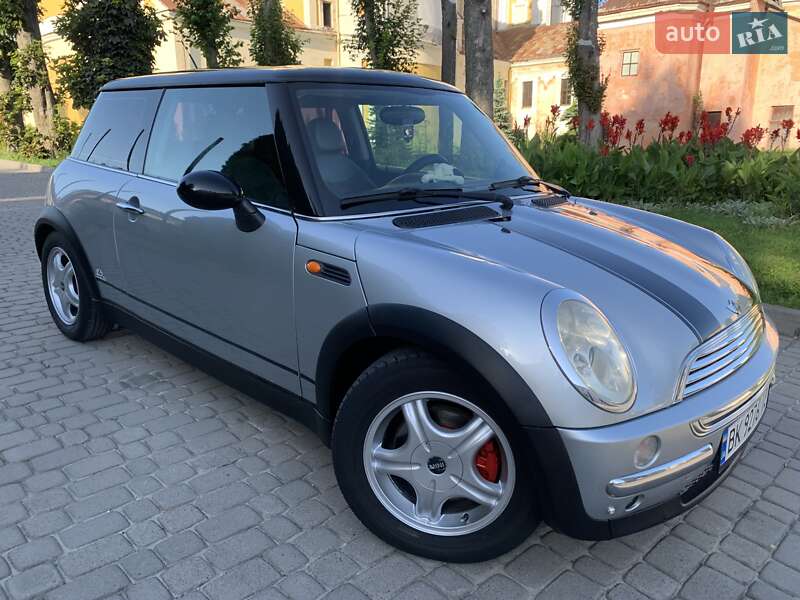 Хэтчбек MINI Cooper 2001 в Кременце