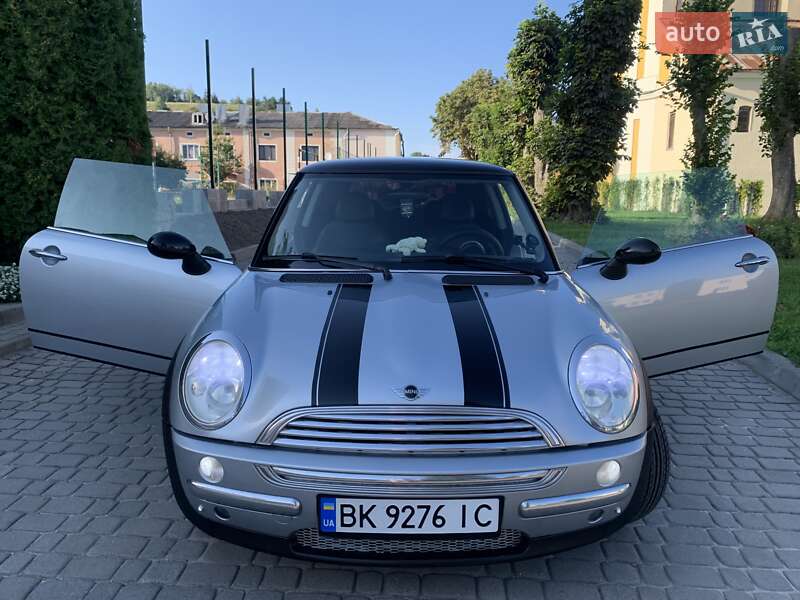 Хэтчбек MINI Cooper 2001 в Кременце