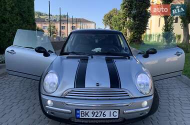 Хэтчбек MINI Cooper 2001 в 
