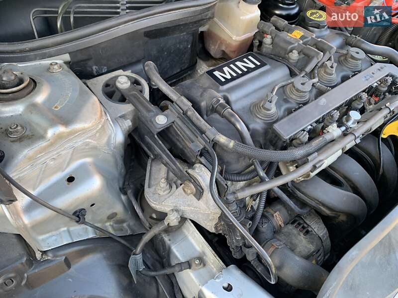 Хэтчбек MINI Cooper 2001 в Кременце