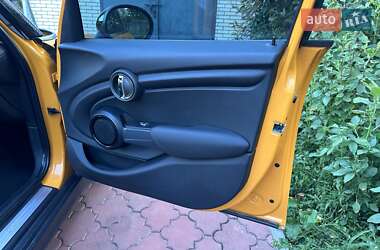 Хэтчбек MINI Cooper 2014 в 