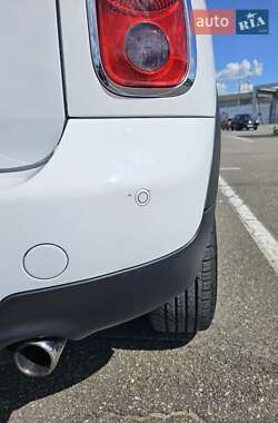 Внедорожник / Кроссовер MINI Cooper 2015 в 